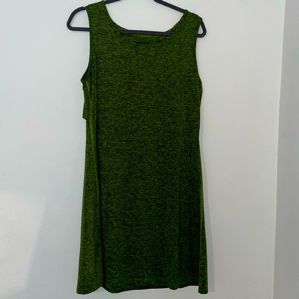 Patagonia Large Women’s Dress. SO SOFT